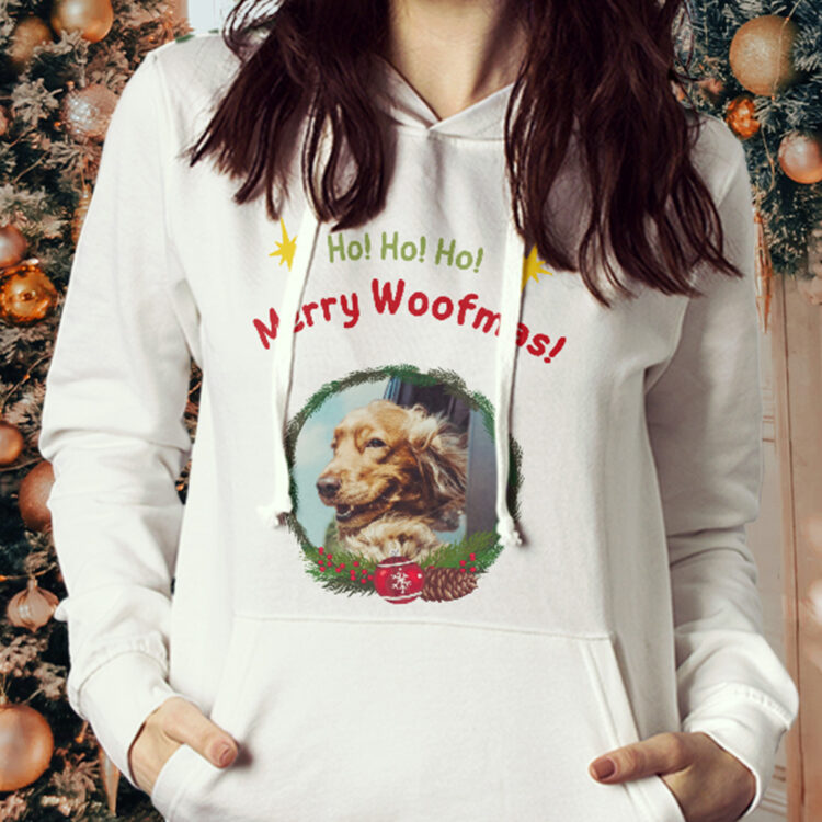 Dog in Christmas Wreath #2 - Personalized | Tshirt, Hoodie & Sweatshirt