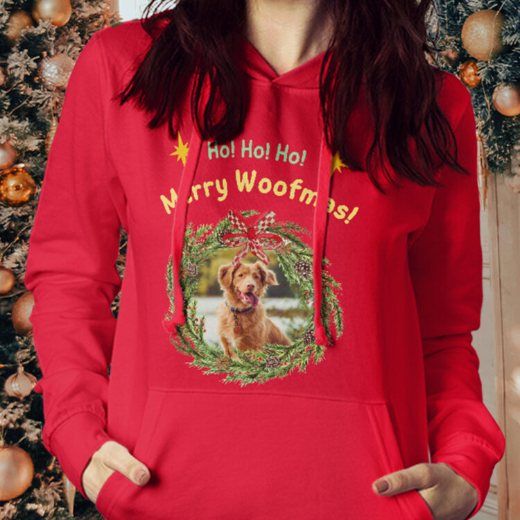 Dog in Christmas Wreath #3 - Personalized | Tshirt, Hoodie & Sweatshirt